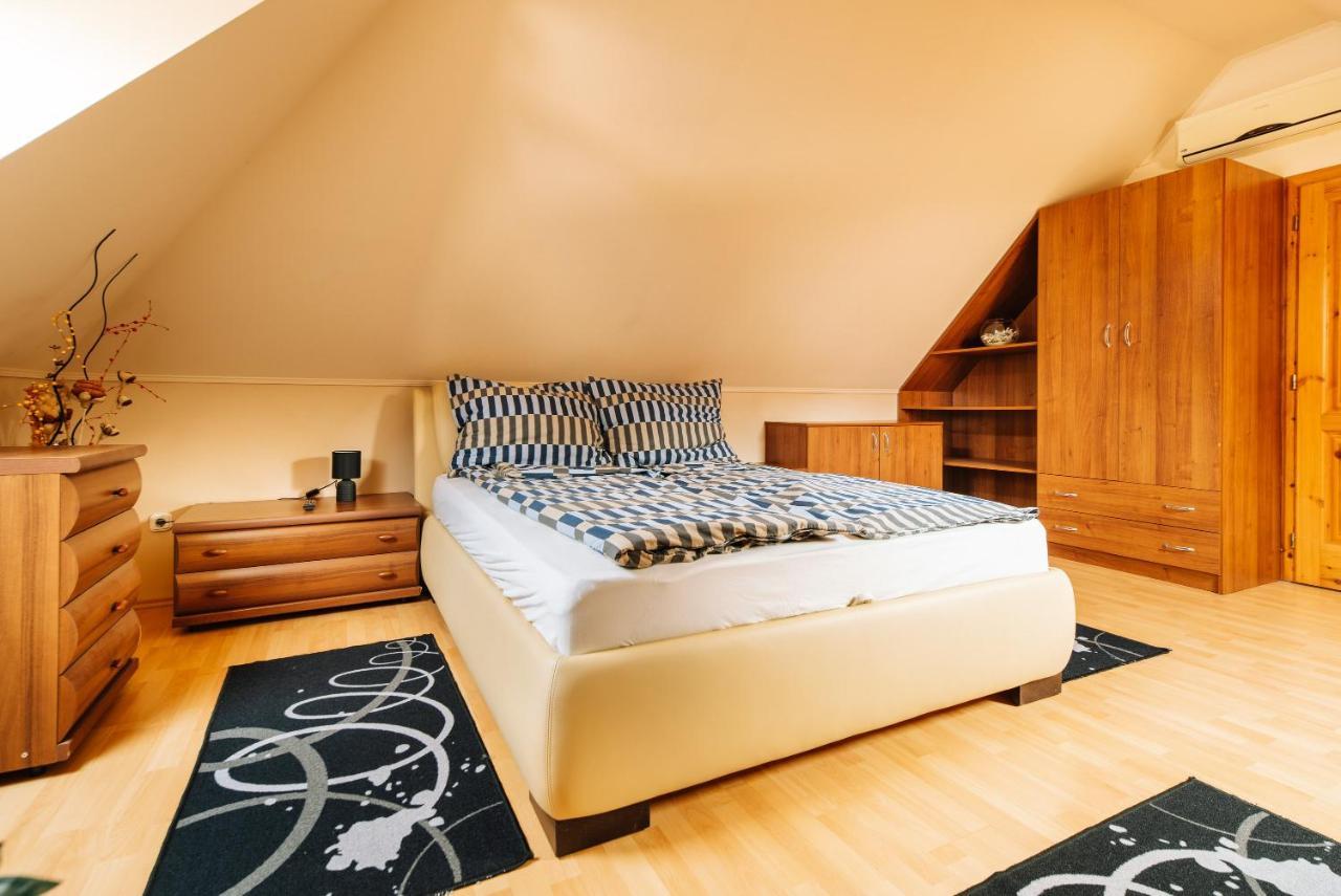 Buzavirag Apartman Keszthely Εξωτερικό φωτογραφία