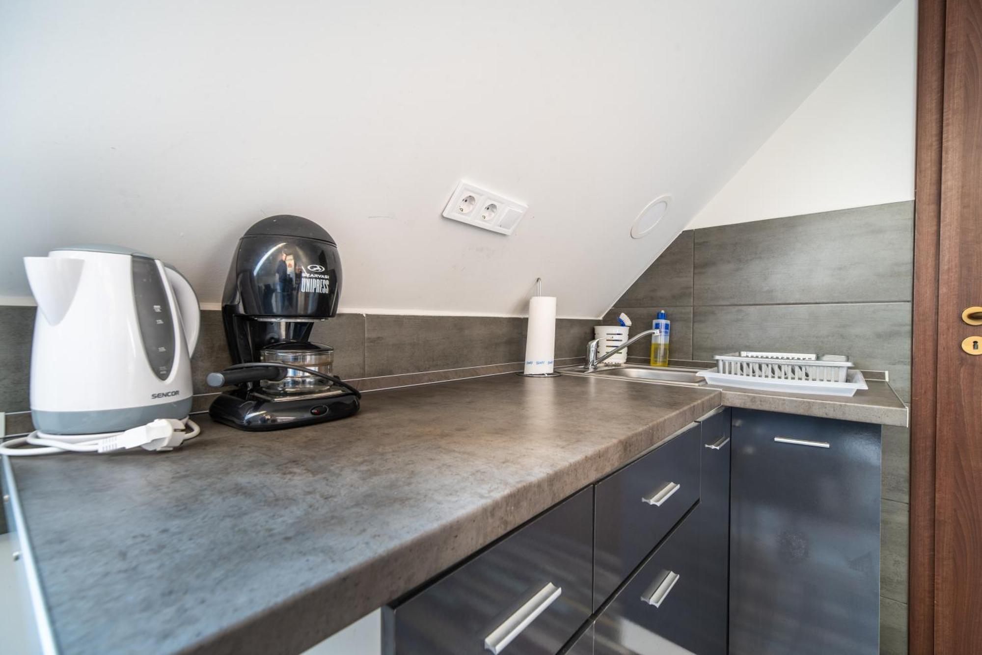 Buzavirag Apartman Keszthely Εξωτερικό φωτογραφία